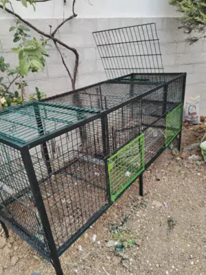 قفص حديد كبير للطيور او الارانب او الحيوانات الصغيرة