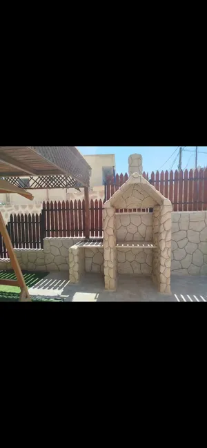 ٥ غرف نوم . ٣ حمّامات . 160 م٢3