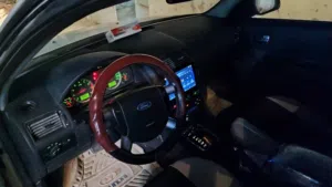 فورد مونديو صالون