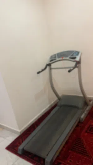 للبيع جهاز مشي رياضي ينزل الوزن كارديو