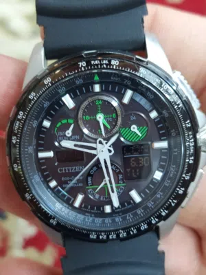ساعة ستزين ايكو درايڤ Skyhawk