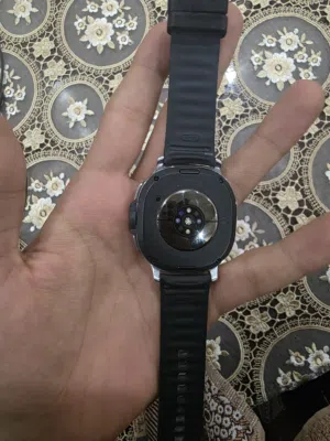 Samsung galaxy smart watch classic 8  small watch  light weight  like new strong battery   2025