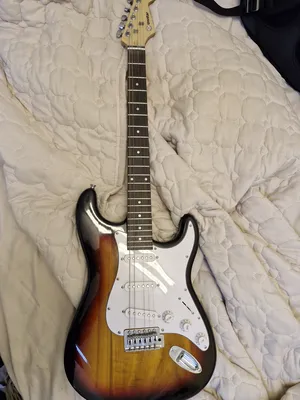 Guitars & Oud . Used4