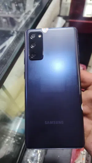 Samsung Galaxy S20 FE 128 GB in Tripoli