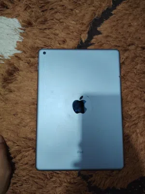 Apple iPad 5 32 GB in Al Dhahirah