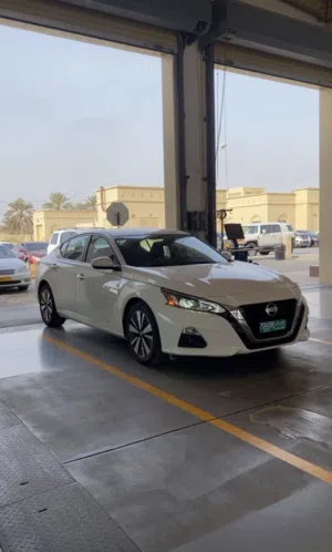 Used Nissan Altima in Al Batinah