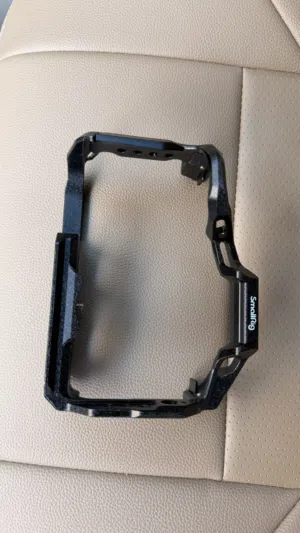 Canon EOS R7 لكاميرتي Cage