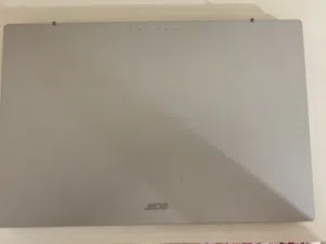 لابتوب Acer في حالة ممتازة جدا
