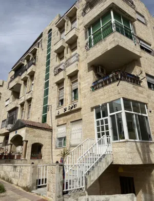 شقة للبيع في ضاحية الرشيد