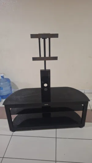 طاوله لغرف الجلوس او غرف نوم طاوله تلفاز