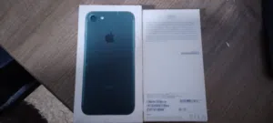 كرتون iphone 7 (فارغ) للبيع نسخة 32 GB ابعثلي واتس