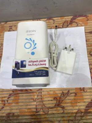للبيع راوتر متحرك  مستعمل برو 2 نظيف معاه الشاحن الاصلي  5g يشغل شبكه زين فقط اصلي