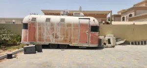 متاح كرفان مستعمل بجميع معدات الطهي بسعر مناسب جدا 9500 مقابل للتفاوض
