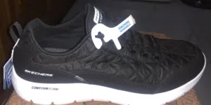 كوتشي Skechers أصلي للبيع