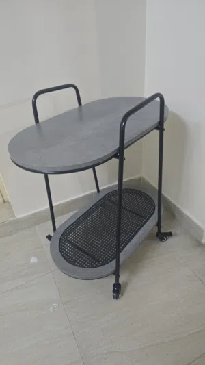 طاولة تقديم