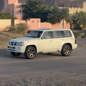 للبيع 5 رنجات رايز بحاله جيده جدا امورهن طيبه وللبيع جناح فالكون جديد استخدام يوم واحد فقط