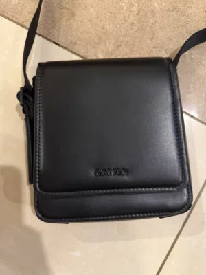 Calvin Klein-Square Reporter Crossbody Bag - Black