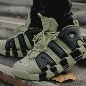 السعر ثابت  AIR UPTEMPO