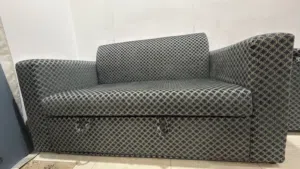 كنبة جديدة مع تخزين، للبيع بسعر رمزي