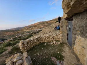 أرض للإستثمار في حلحول