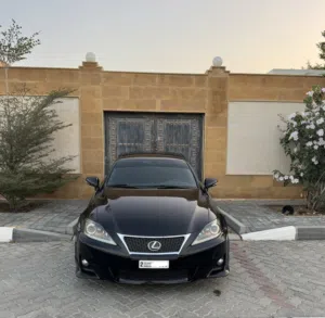 لكزس IS250 وارد امريكا موديل 2012 اسود بحاله ممتازه مطلوب 21 الف درهم قابل للتفاوض