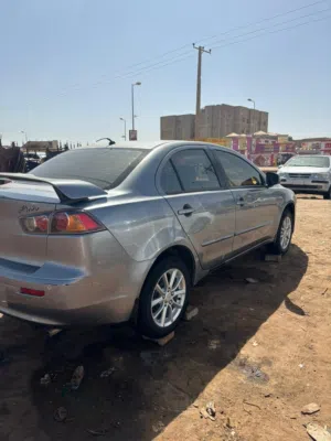 عربيه لانسر قرش موديل 2015