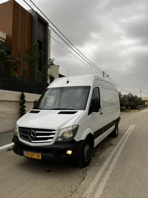 مرسيدس 519 موديل 2017 محرك 3000 ديزل 6 سلندر