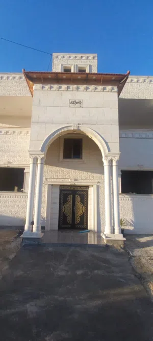 500 m2 More than 6 bedrooms Townhouse for Sale in Madaba Madaba Center