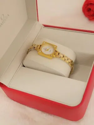 ساعة أوميجا وبكج أوميجا (Omega) فخامة التصميم والشكل توفر حصرياً لدى براند للساعات