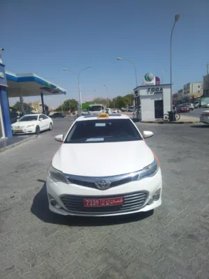 Used Toyota Avalon in Dhofar