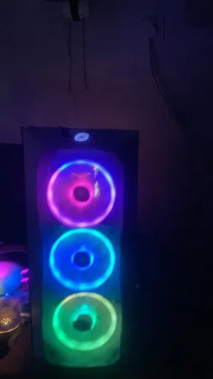 GAMING PC ONLY 2WEEL USED BUILD FOR SELL READ THE DESCRIPTION FOR MORE INFORMATION ON THIS COMPUTER