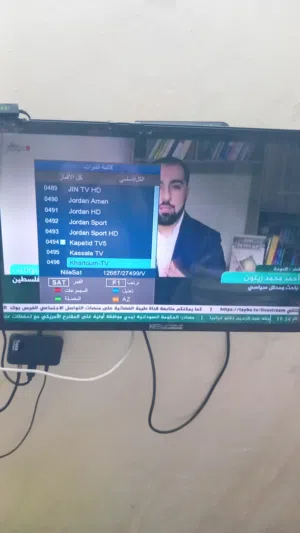 شاشة 32 بوصة