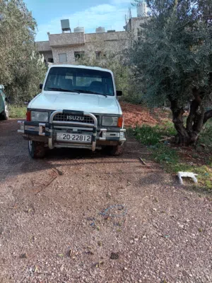 Used Isuzu Trooper in Salt