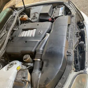 لكزس ls400سياره جدا نظيفه بحاله جيده