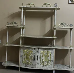 مكتبه تلفزيون قديمه