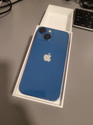 Apple iPhone 13 128 GB in Muscat