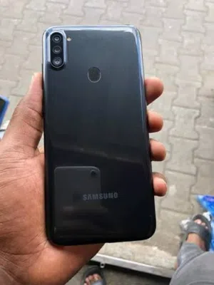 Samsung Galaxy S23 Plus 32 GB in Benghazi