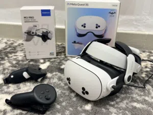 Meta quest 3s with bobova headstrap and batter pack