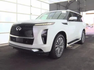 إنفينيتي QX80 2025 كاملة المواصفات – فخامة استثنائية وأداء قوي بدون حوادث أو أعطال