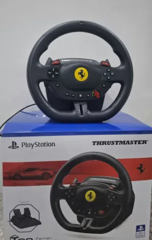 در كسون Thrustmaster T80 نسخة فيراري 296 GB طارة وعجلة قيادة