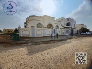 2 Bedrooms . Unfurnished . Yearly4