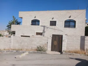 بيت مستقل للبيع كاش او اقساط على البنك مباشرة أو بدل مع دفعة