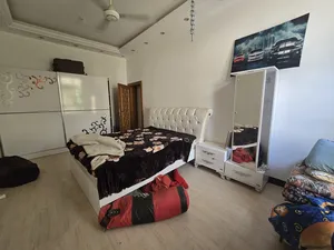 Bedrooms - Beds . Used4