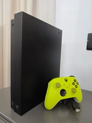 اكسبوكس ون أكس ذاكرة واحد تيرا مامفتوح شرط لوك ستيكر /Xbox one X 1TB