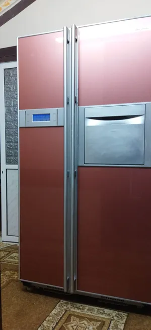 Refrigerators . Samsung . Used1