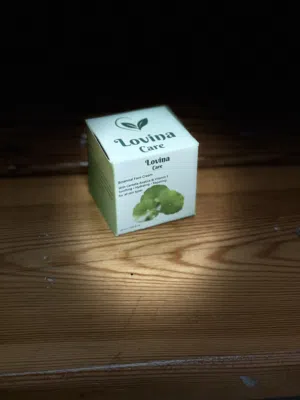 مصممة جرافيك(استقبل الطلبات المستعجلة)