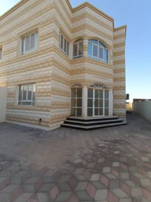 425 m2 5 Bedrooms Villa for Sale in Muscat Al Maabilah