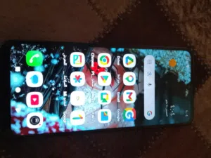 بسم الله Redme A5  جهاز شبه جديد نضيف مش مغير فيه شي  128 جيجا سعر 850 وساهل