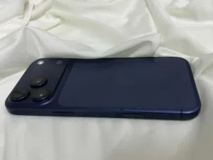 Apple iPhone 17 Pro Max 256 GB in Muscat