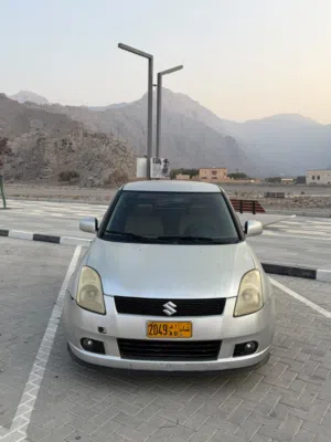 Suzuki . Swift . 2005 . Used0